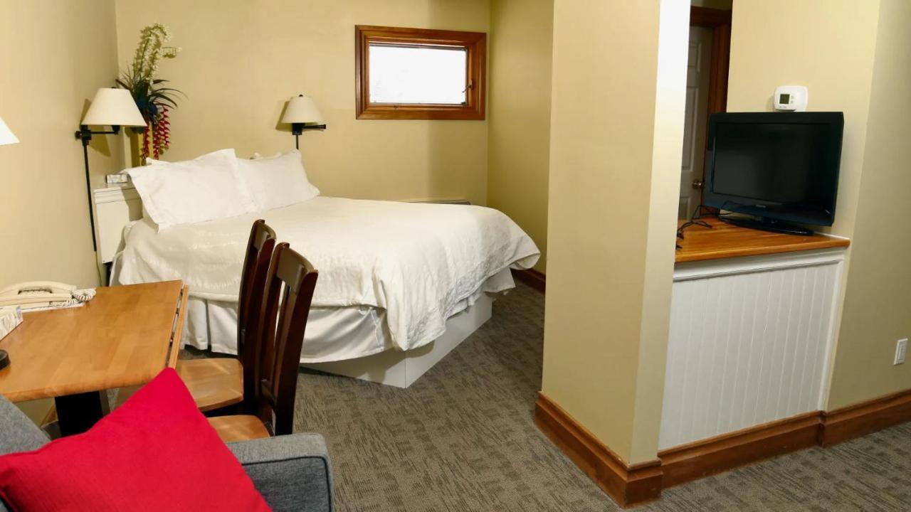 Kettle Creek Inn Port Stanley Buitenkant foto