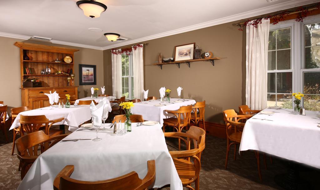 Kettle Creek Inn Port Stanley Buitenkant foto